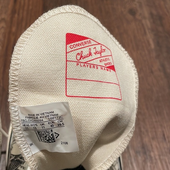 Rare & Exclusive Ozark Custom Converse - Crew Wrap Gift NIB - Picture 6 of 7